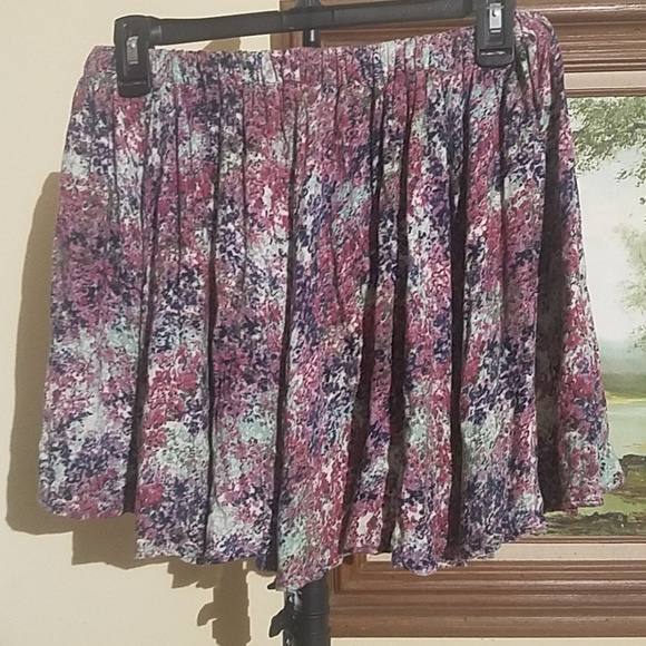 Kim chi Blue Floral Design skirt C20 - Picture 2 of 3